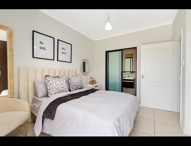 2 BEDROOM APARTMENT FOR SALE IN FOURWAYS